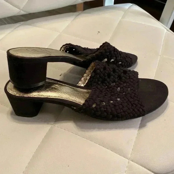 Adrianna Papell black leather weaved sandals - Picture 5 of 12